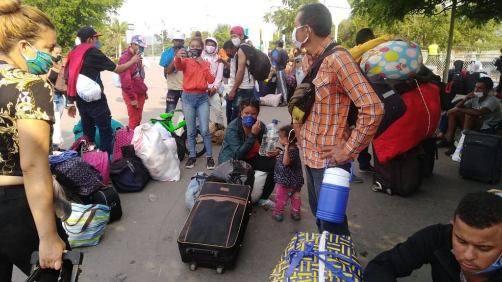 Venezolanos se están devolviendo a su país: más de 1.200 han cruzado por Arauca
